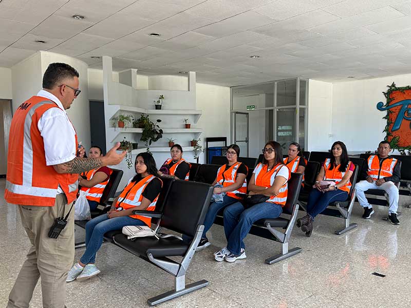 Estudiantes de la Universidad San Marcos fortalecen su formación en el entorno aeroportuario