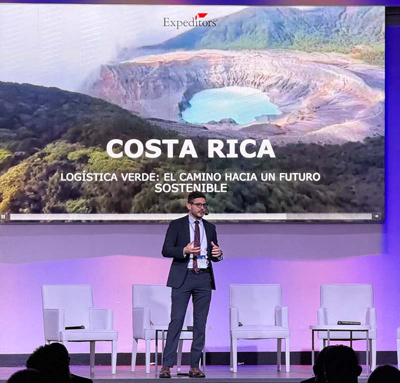 Estudiantes de la USAM participan en el Foro de Eficiencia Logística de CADEXCO