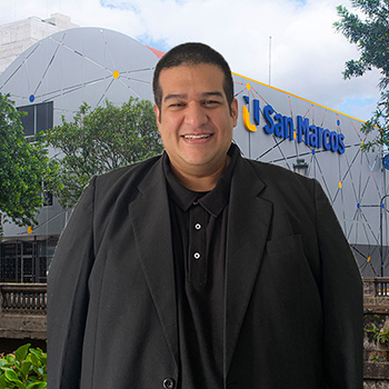 Director de Ingeniería Industrial Carlos Mendoza