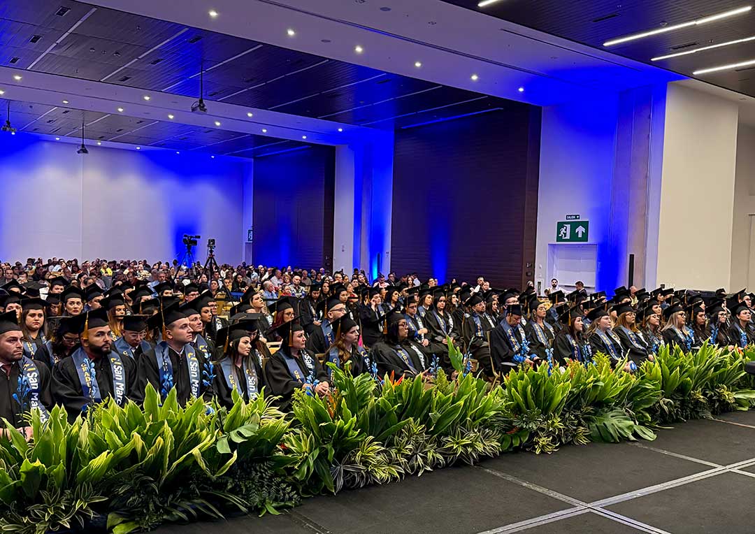 Universidad San Marcos celebra su graduación número 82 con 498 nuevos profesionales 