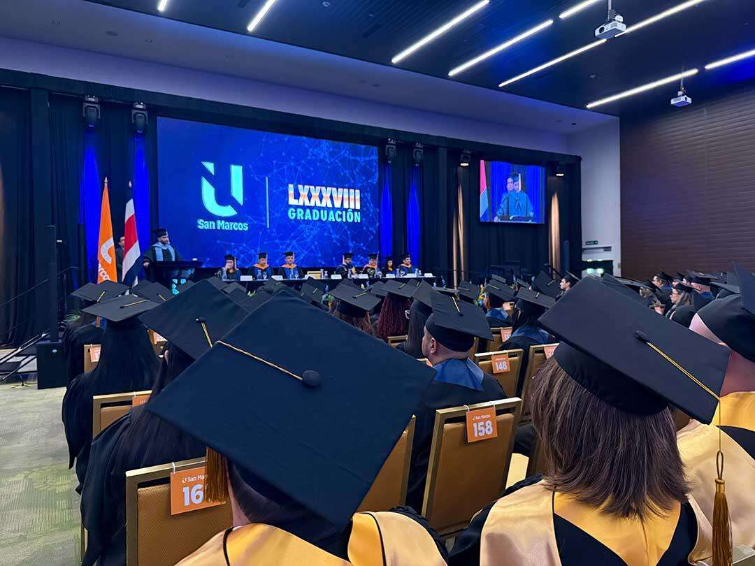 Universidad San Marcos celebra su graduación número 82 con 498 nuevos profesionales 