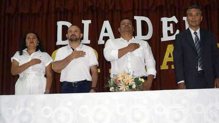 Presentación para egresados del DR Edgar Salgado García en Institución Universitaria de Putumayo