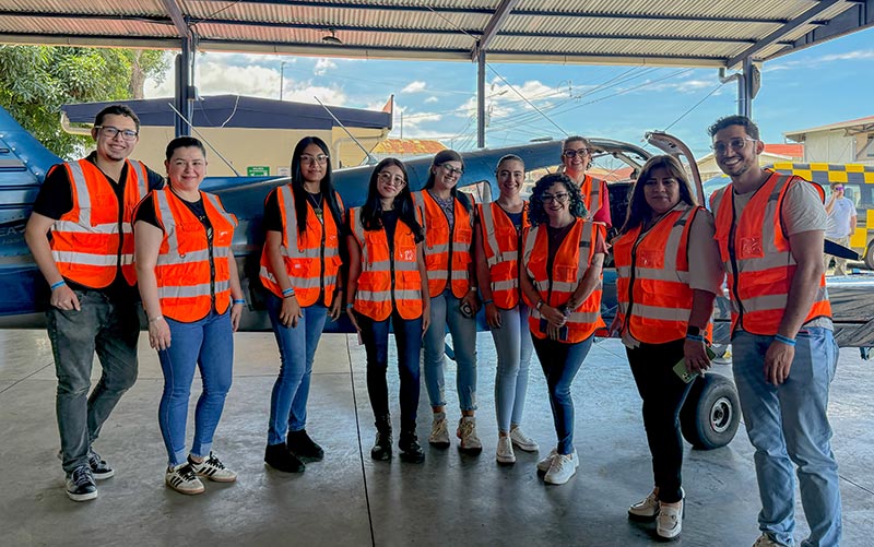 Visita Aeropuerto Tobías Bolaños