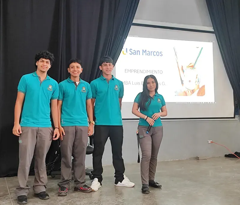 U San Marcos fortalece la orientación vocacional de jóvenes del CTP de Santo Domingo 
