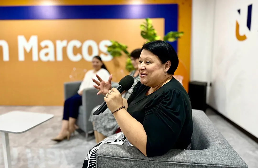Conversatorio del mes de la mujer 