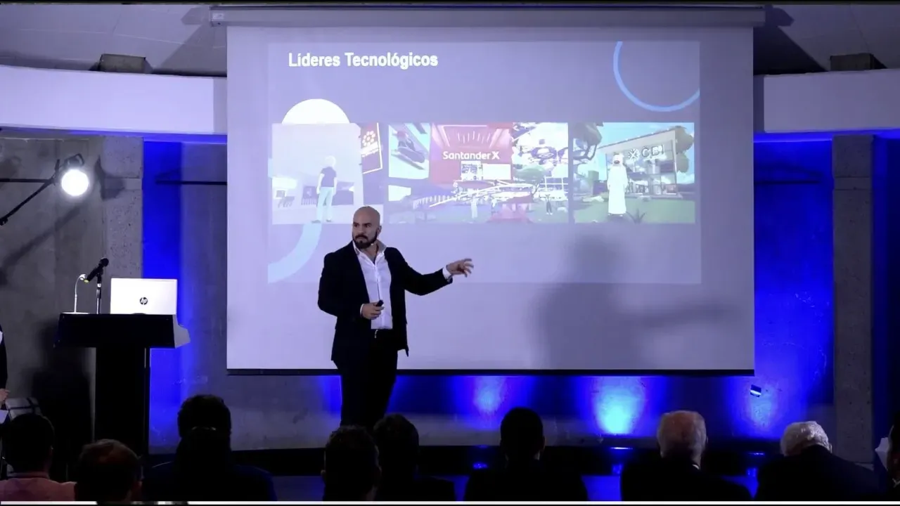La Universidad San Marcos participó en el evento Perspectivas Económicas 2023
