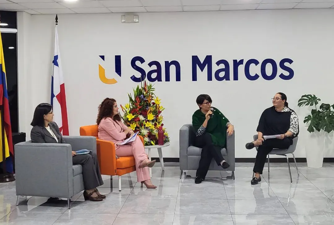 Foro Mujeres que Mueven la Educación