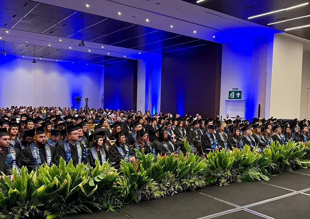 Universidad San Marcos celebra su graduación número 82 con 498 nuevos profesionales