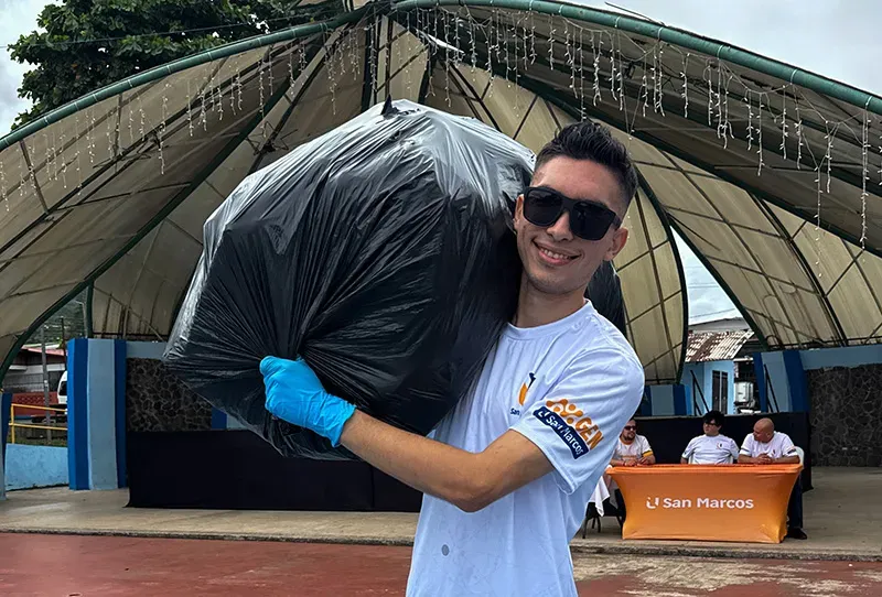 U San Marcos y la Municipalidad de Montes de Oro impulsan jornada de impacto comunitario en Miramar