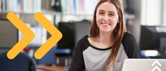 Estudiante de Contaduría asiste a sesión virtual del NAF de la USAM para aprender sobre declaración de impuestos.