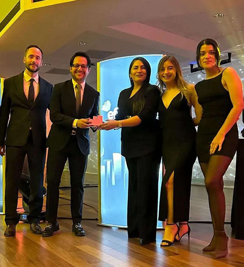 U San Marcos recibe galardón de bronce en los Effie Awards 2024